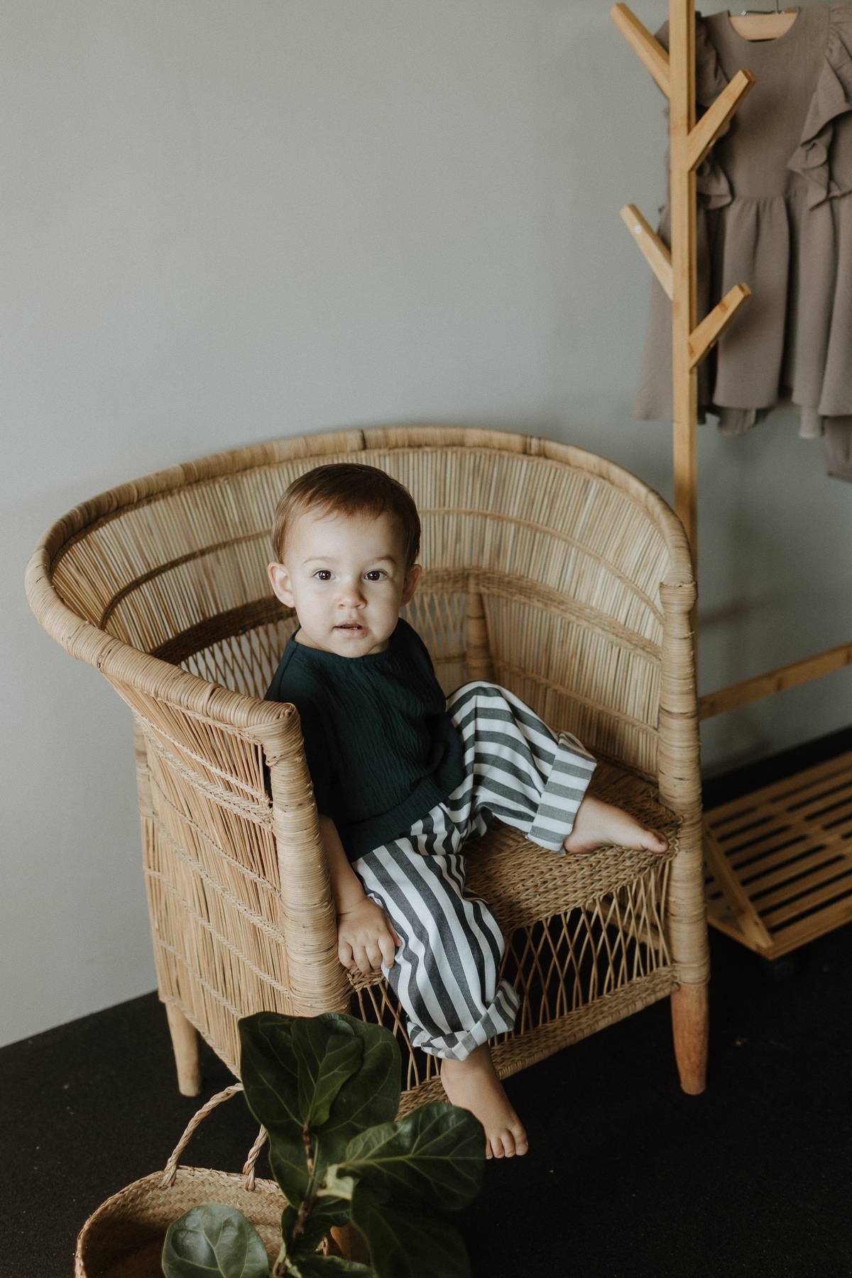 Luca Wide Leg Trouser in Linen - Dark Navy Stripe